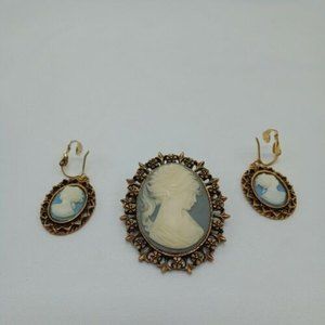 Shell Cameo Pin And Earrings